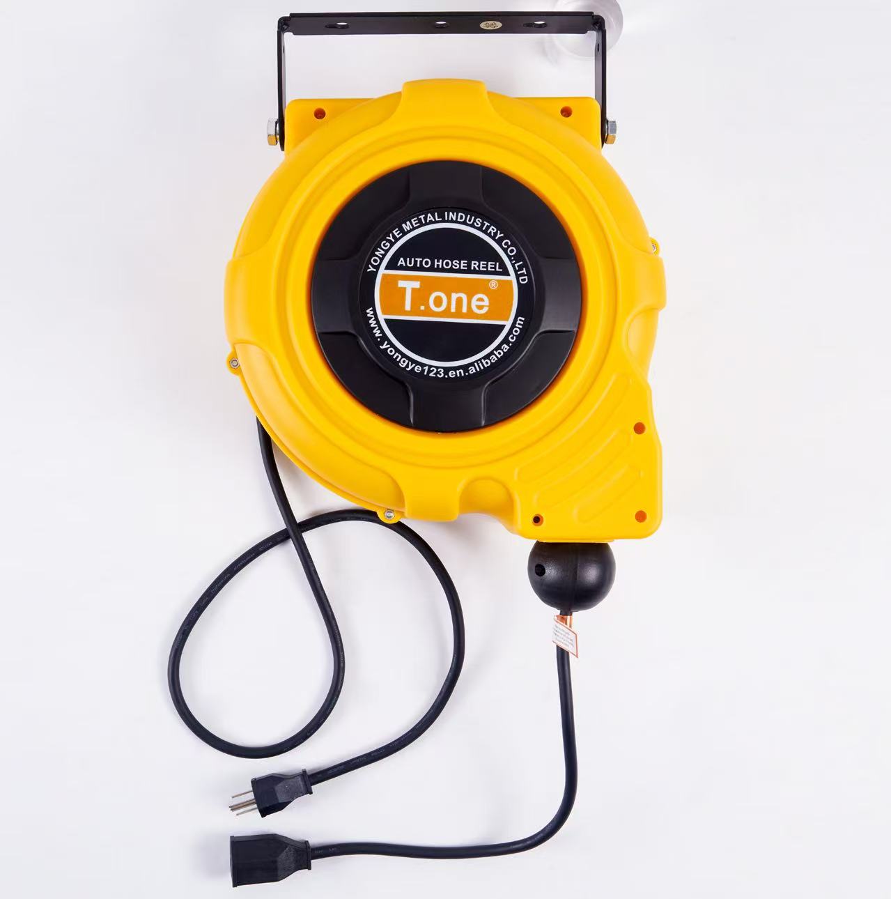 Avvolgitubo Elettrico Automati - Electric Reel recensione e prezzo